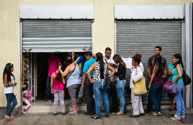 Consecomercio advierte cierre de negocios para finales de aÃ±o por falta de materia prima | Radio Tiempo la radio cristiana online de Venezuela